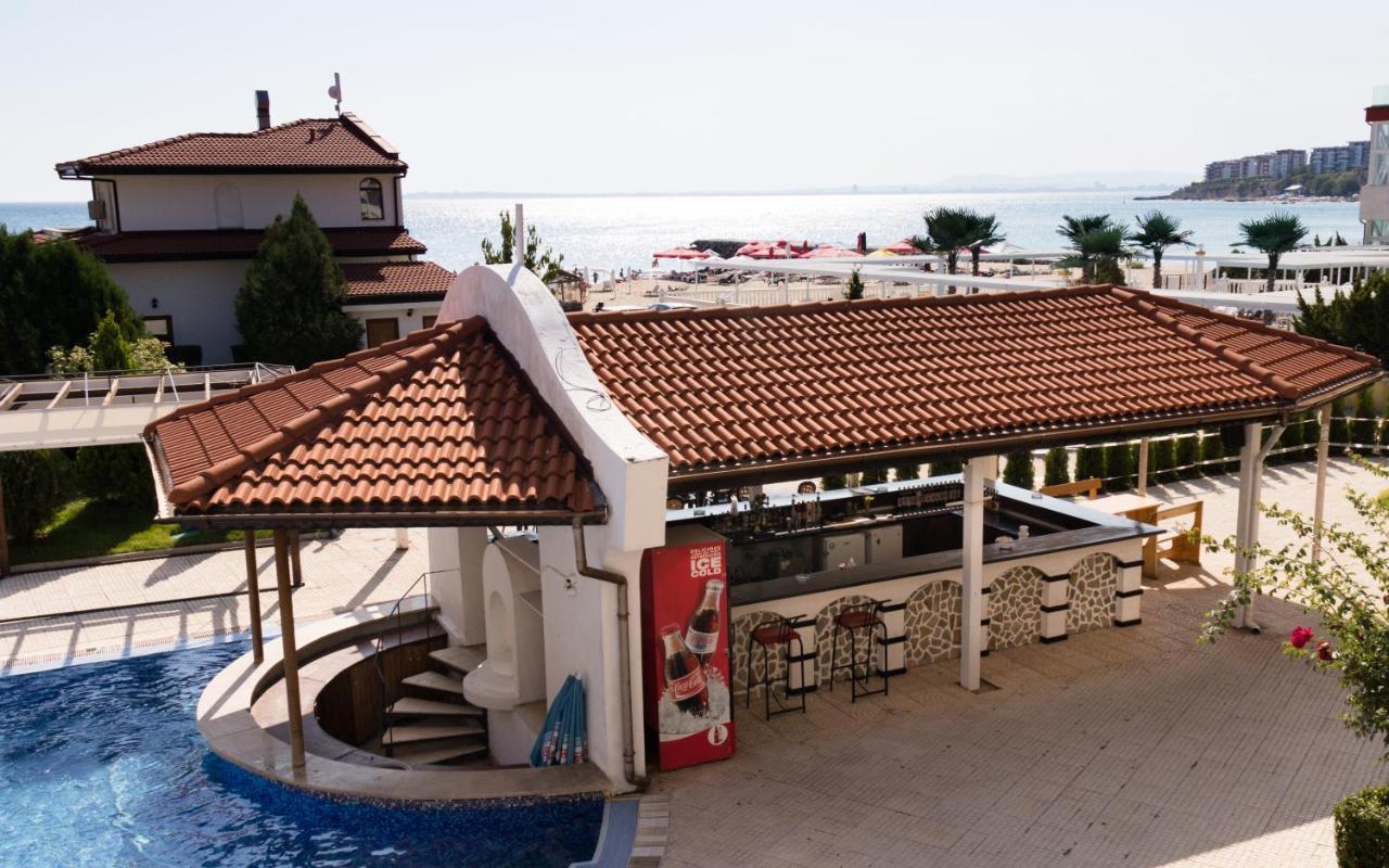 Vm Apartments Robinson Beach Pomorie Exterior photo